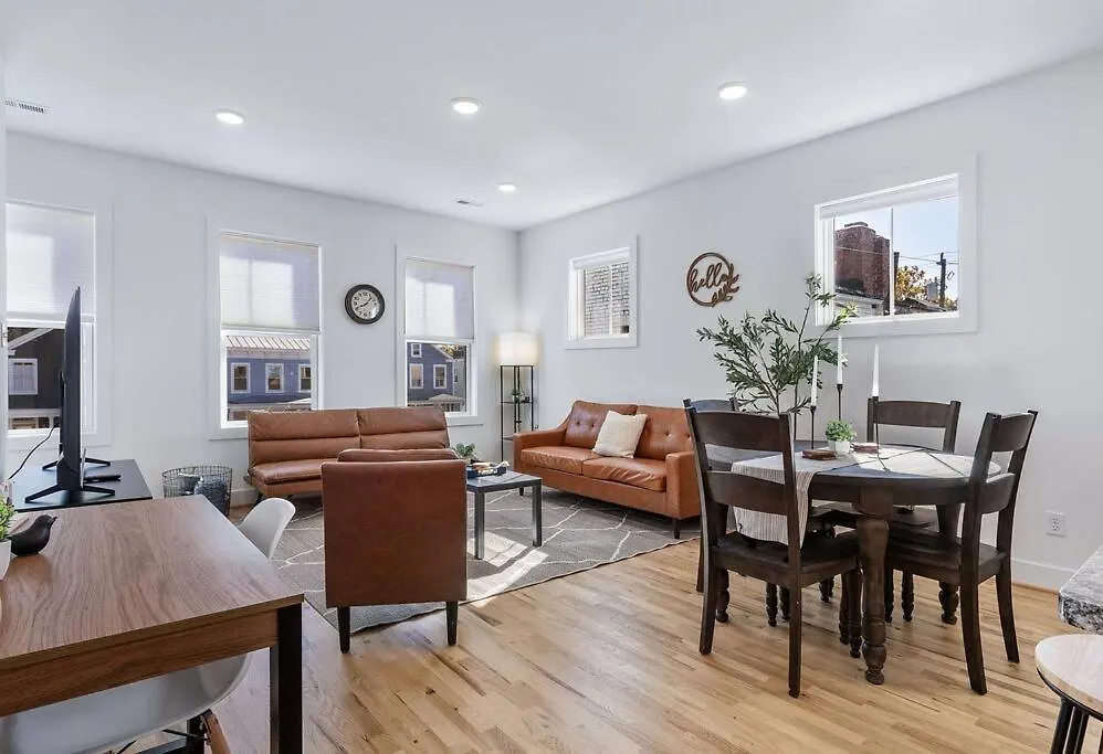 Duplex With Balcony And Spacious Dog-Friendly Oasis! Richmond