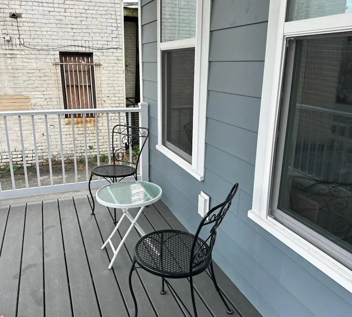 Duplex With Balcony And Spacious Dog-Friendly Oasis! Richmond
